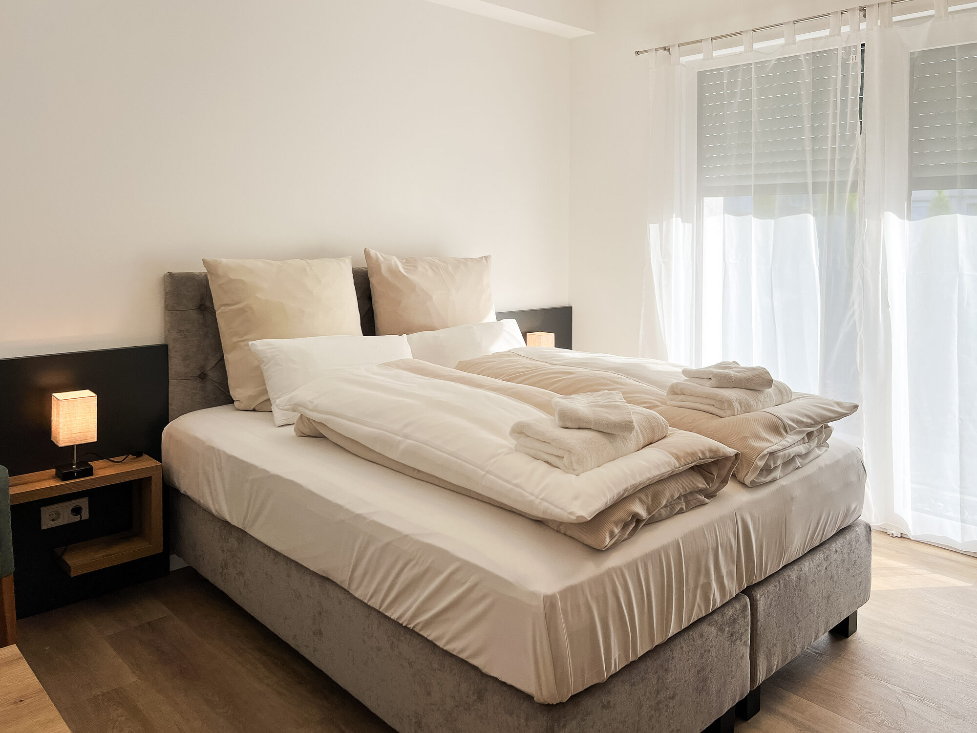 Detmold Room No. 8